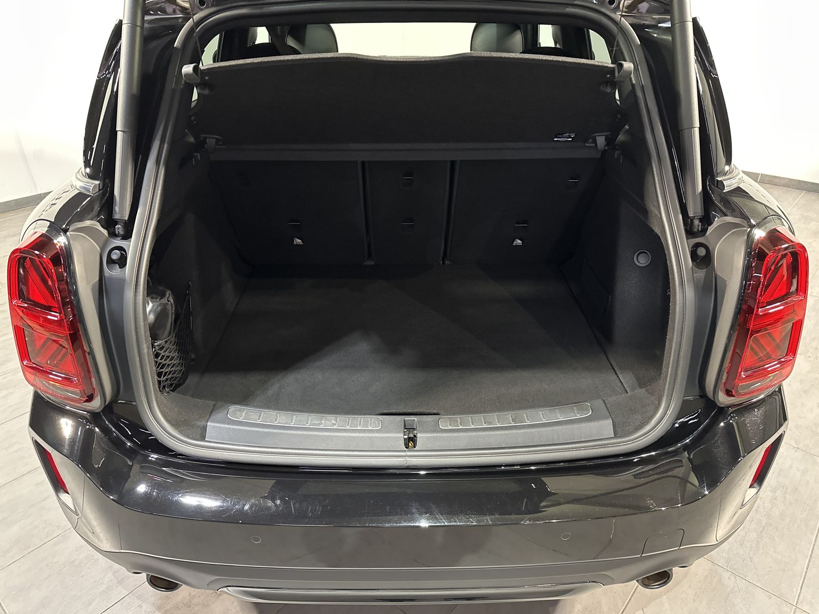 Fahrzeugabbildung MINI Cooper S Countryman All4 NAV+LED+PANO+KAM+18ZOLL