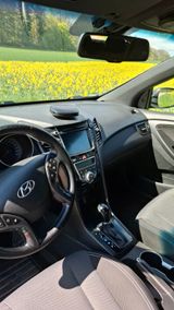 Hyundai i30 Kombi 1.6 CRDi 110PS, Automatik, Diesel,Navi - Hyundai i30 mit Diesel-Antrieb: Ps
