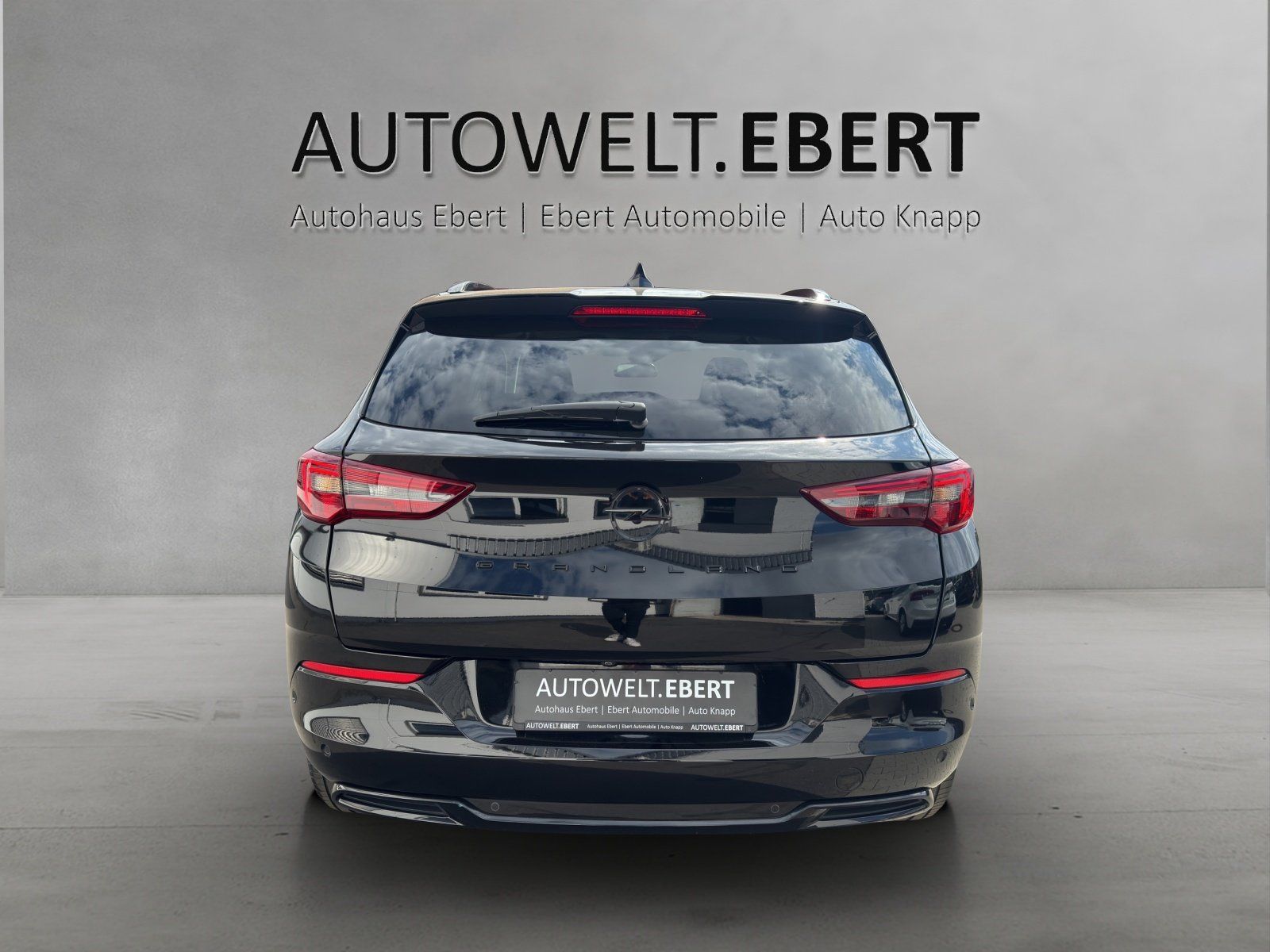 Fahrzeugabbildung Opel Grandland 1.2 Turbo Aut. GS Line/KAMERA/SHZ/NAVI