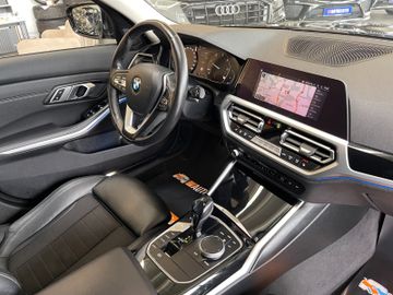 BMW 318d  Touring  Sport Line  *1.HAND*LED*NAVI*PDC*