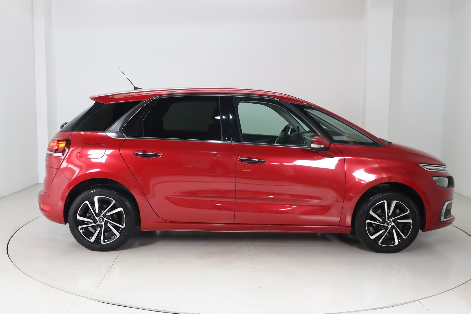 Fahrzeugabbildung Citroën C4 Picasso * Massage * Navi * Parkassist.