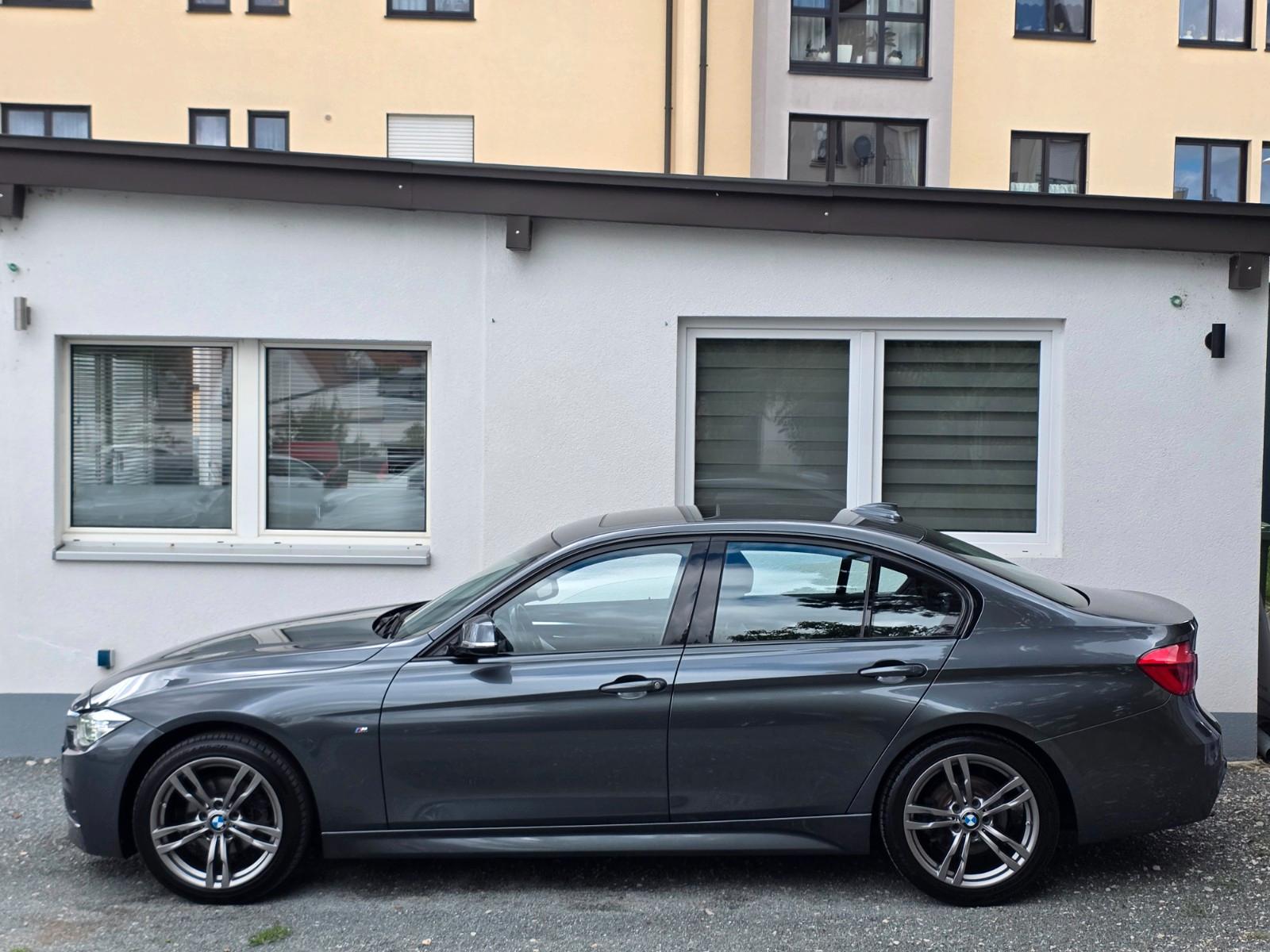 BMW 320 i M Sport*1.Hand*Scheckheft gepflegt*Ambient