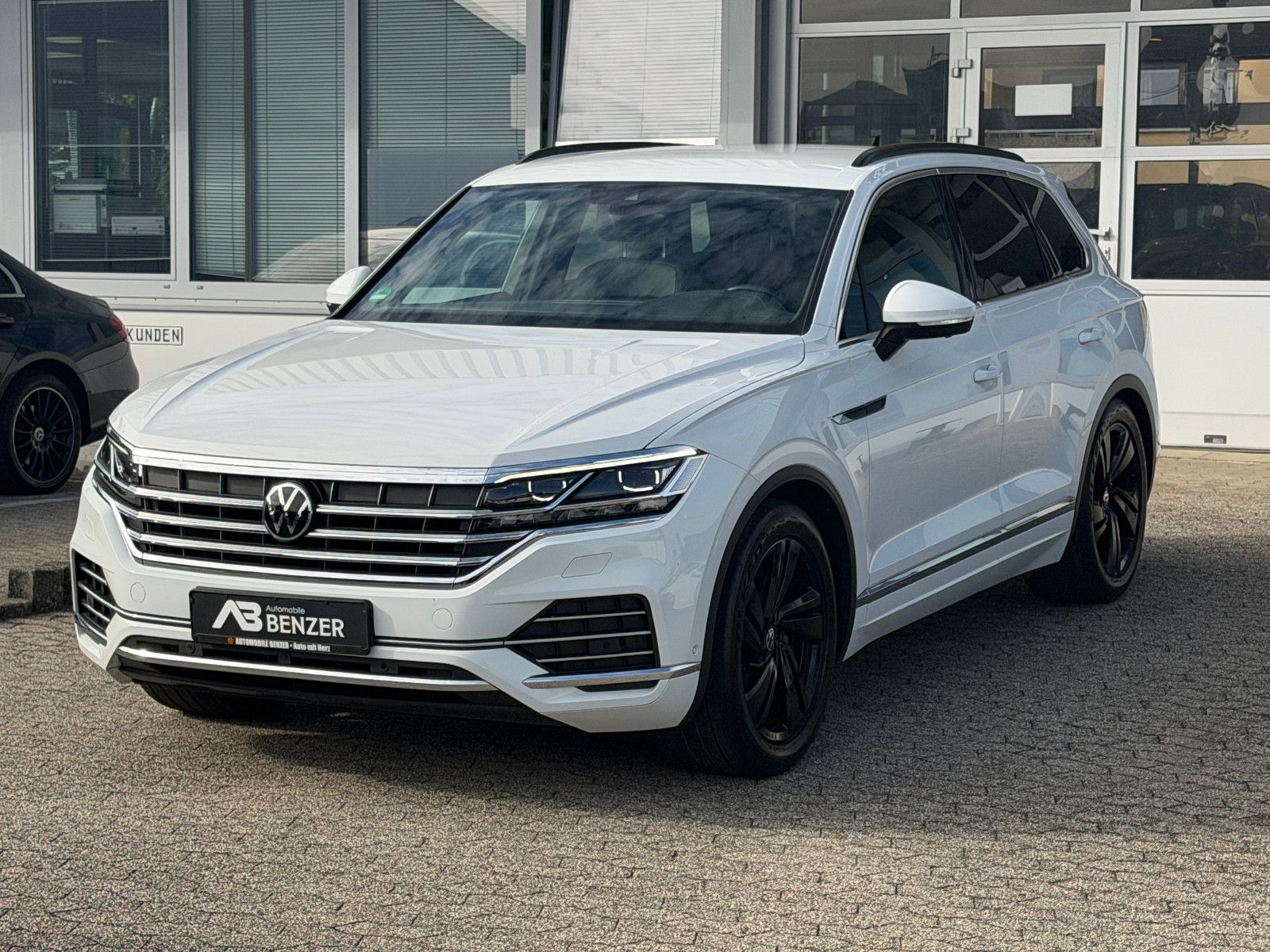 Fahrzeugabbildung Volkswagen Touareg SPORT/ 4Motion/VIRTUAL/AMBIENT/360''KAM