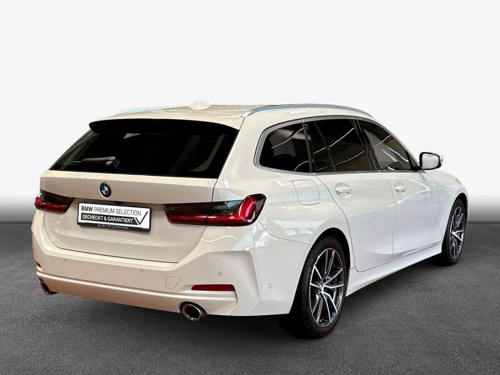 BMW 320d Touring xDrive Aut. AHK Pano LED H&K NAV foto 2