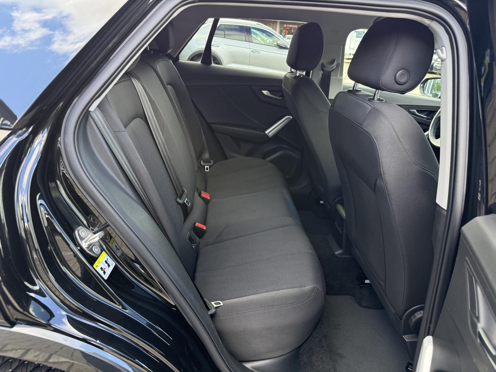 Audi Q2 35 TFSI Advanced,R-Kamera,Kessy,Navi,2-Zonen
