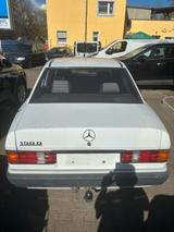Mercedes-Benz 190 - Mercedes-Benz 190: Limousine