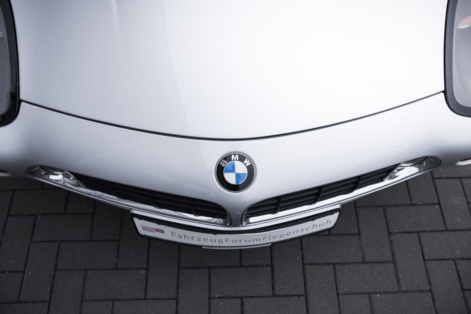 Fahrzeugabbildung BMW Z8 4.9 Roadster - 1. Hand - dt. Erstauslieferung