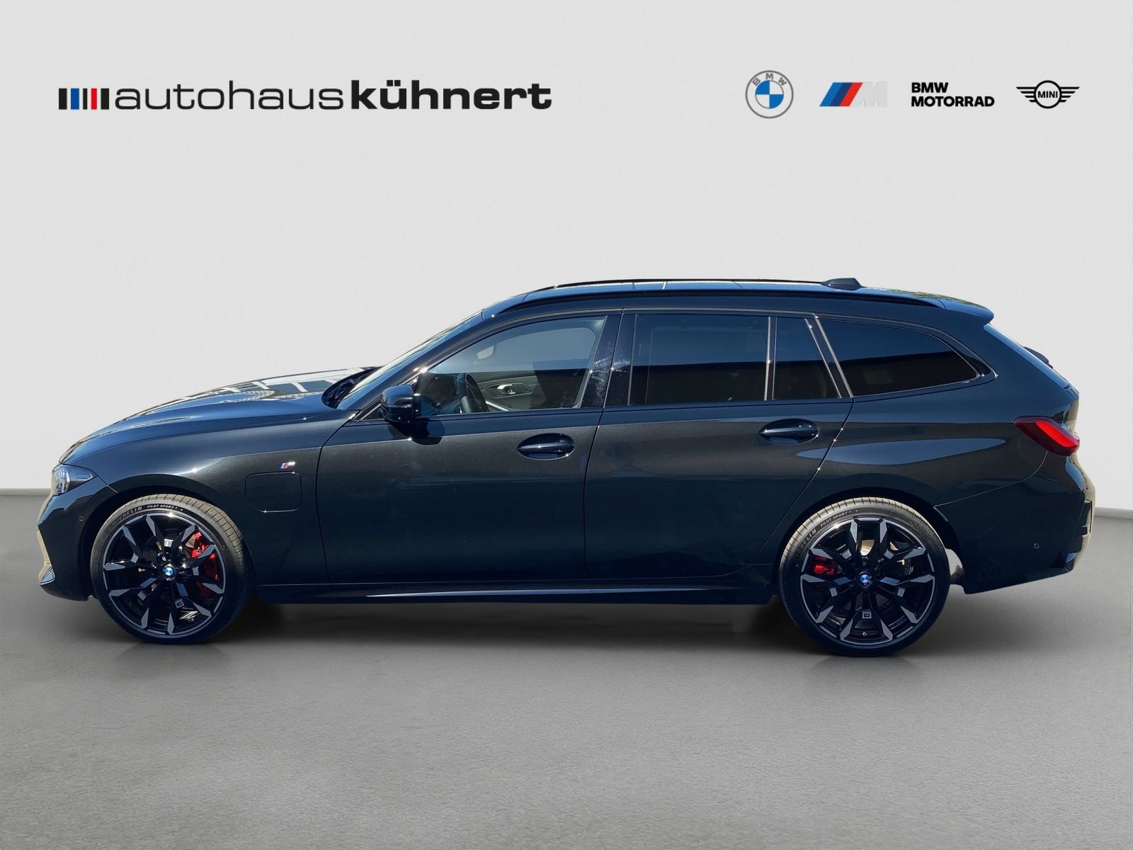 BMW 330e xDrive touring M Sport PRO PanoSD AHK AC foto 4