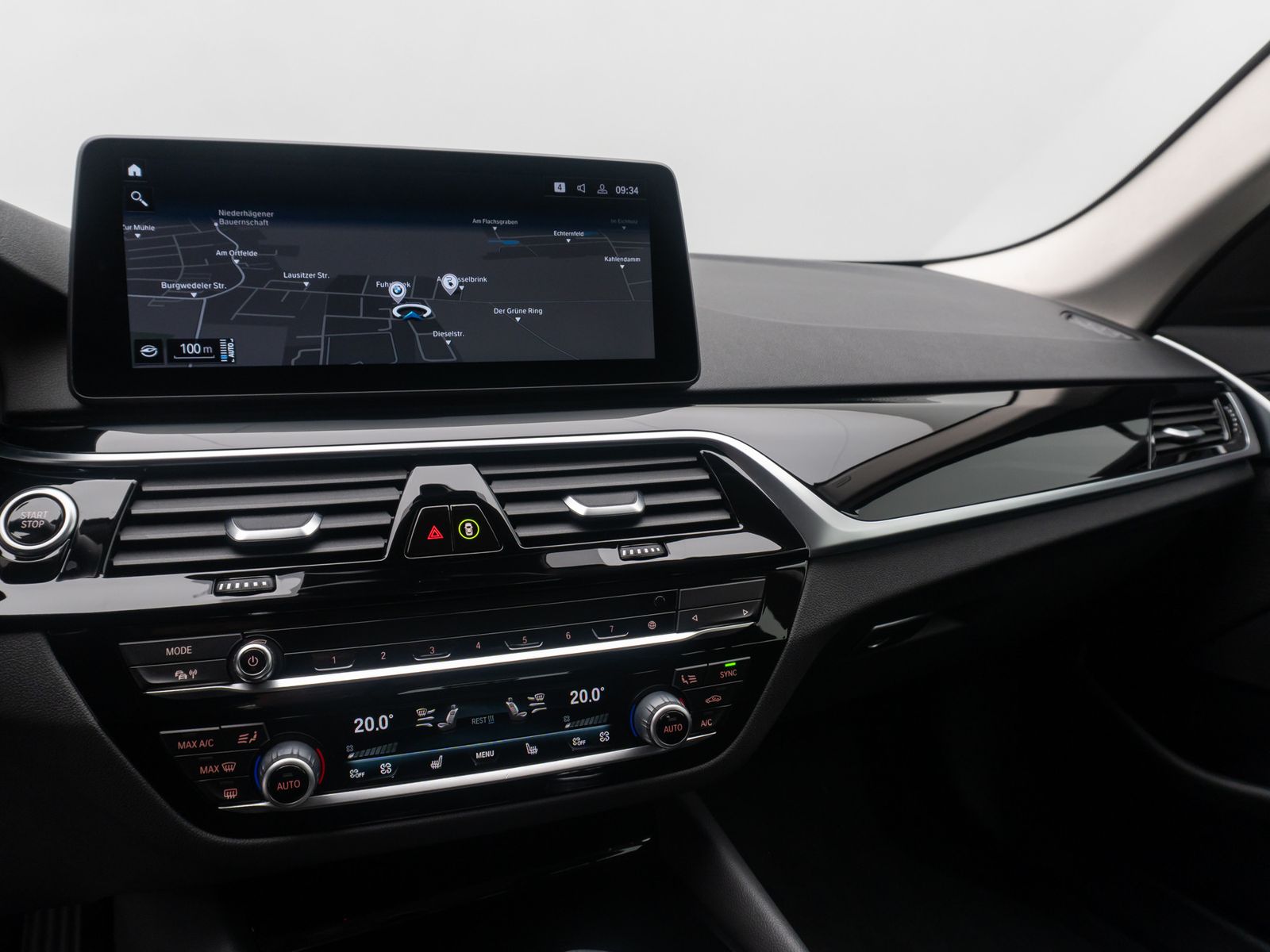 Fahrzeugabbildung BMW 530e Alarm Stop&Go Kamera DAB MSport Parkassist