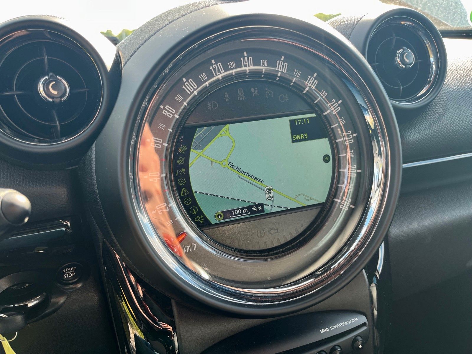 Fahrzeugabbildung MINI Cooper SD Countryman All4 Navi Leder Xenon SPORT
