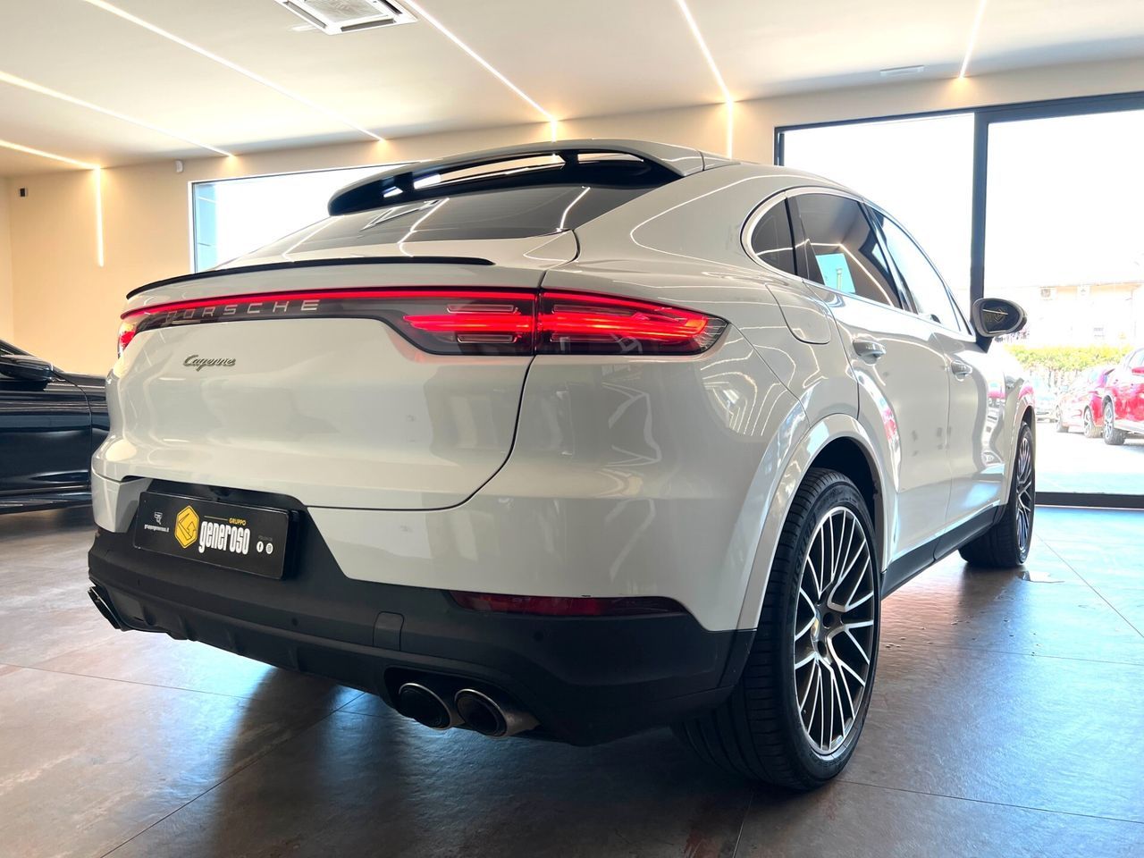 Porsche Cayenne Coupé 3.0 V6 E-Hybrid imagem 3