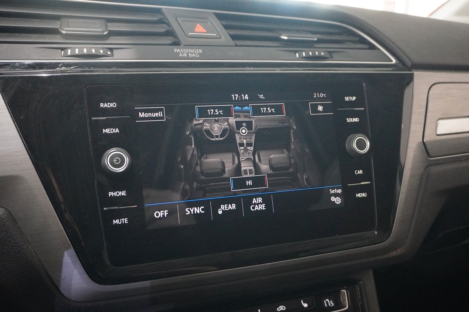 Fahrzeugabbildung Volkswagen Touran 1.6 TDI COMFORTLINE 7-SITZER ACC/SHZ/AHK