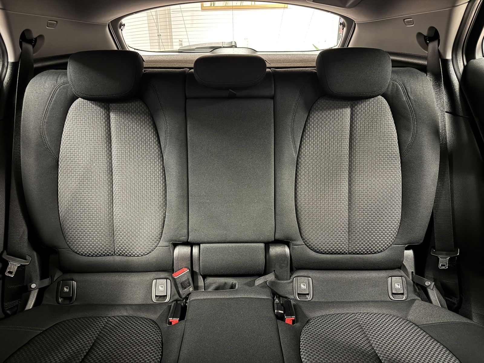 Fahrzeugabbildung BMW X2 xDrive 20i /LED/Navi/Ahk/VZE/Park-Ass