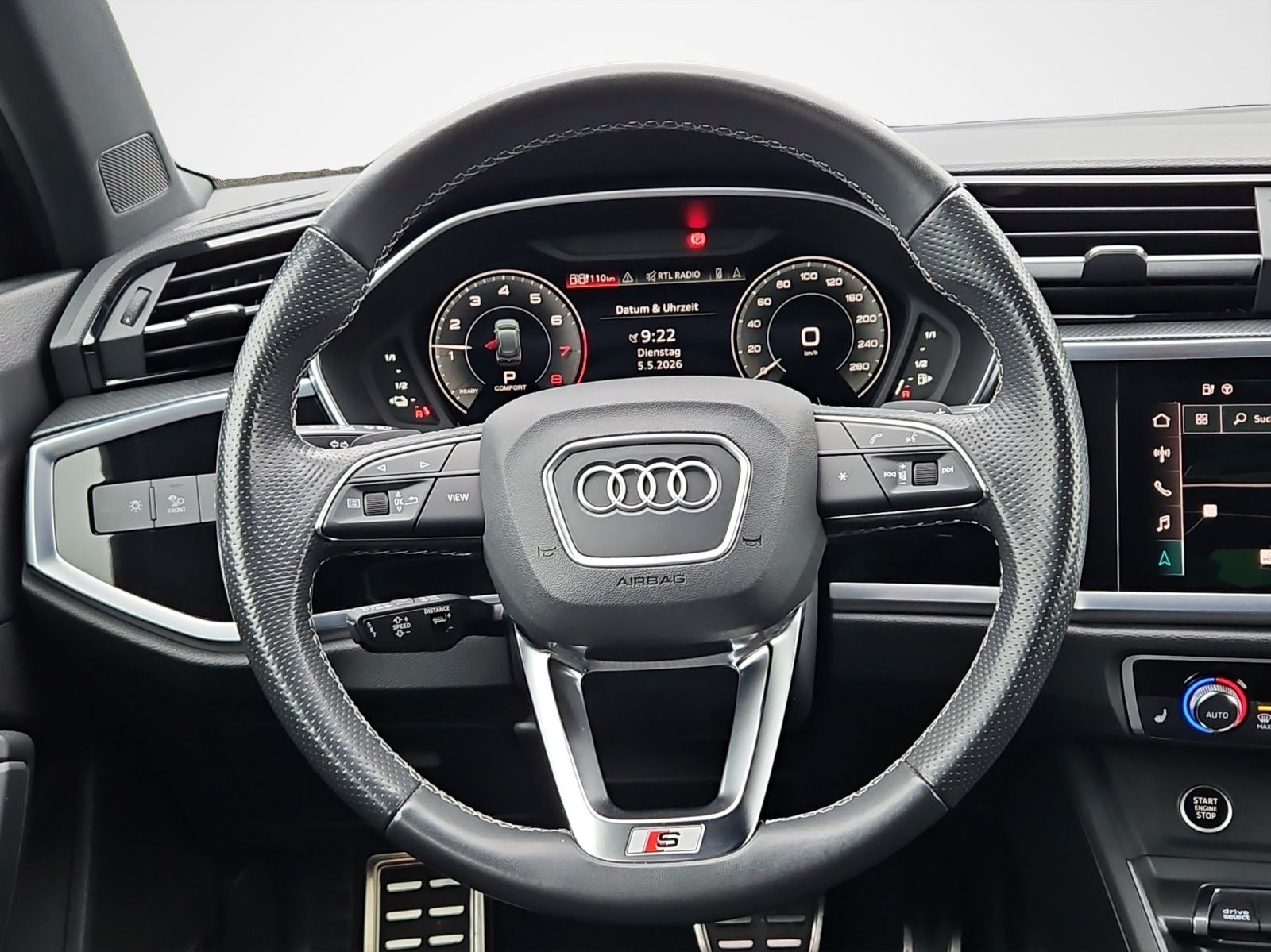 Audi Q3 45 TFSI e S tronic S line NaviPlus Matrix AHK foto 9
