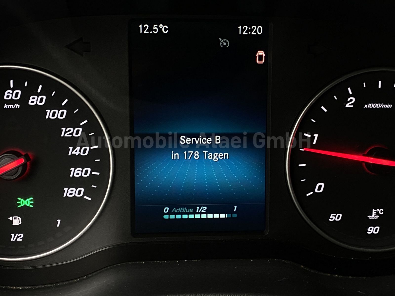 Fahrzeugabbildung Mercedes-Benz Sprinter 317 CDI NAVI+ KAMERA+ SITZHEIZ. 5767
