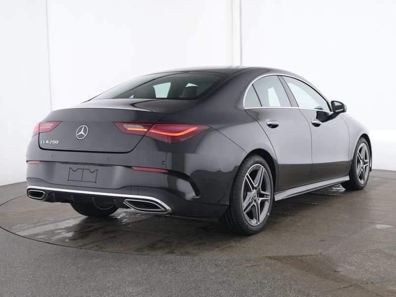Fahrzeugabbildung Mercedes-Benz CLA 200 AMG*KEYLESS*KAM*AMBIENTEBEL*APPLE-CARPLA