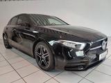 Mercedes-Benz A 220 d 8G-DCT AMG Line *Navi*LED*Park*RüKam*AHK - Mercedes-Benz A-Klasse: Schwarz