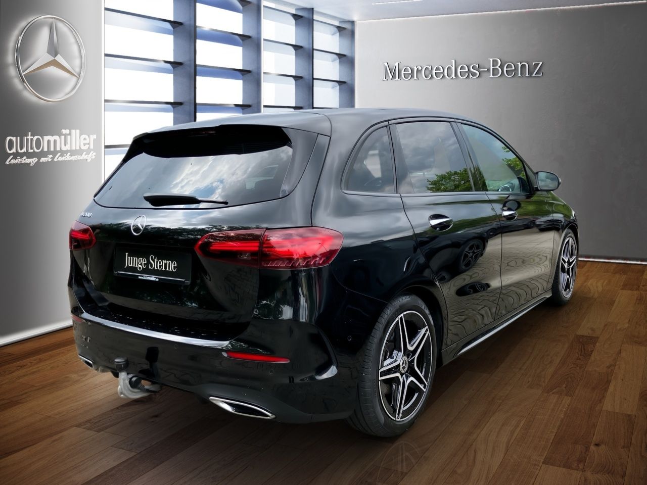 Fahrzeugabbildung Mercedes-Benz B 200 AMG AHK+Night+Keyless+Ambi+AdvSound+LkrdHz