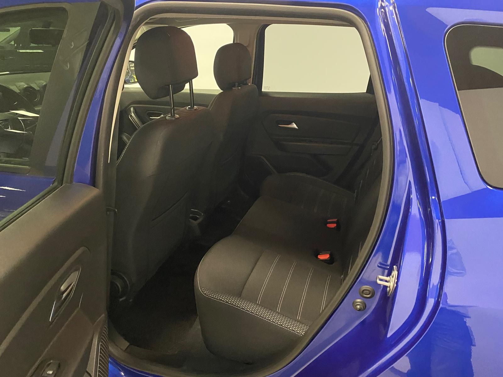 Fahrzeugabbildung Dacia Duster 1.3 TCE Prestige KLIMA+RFK+PDC+NAVI+AHK