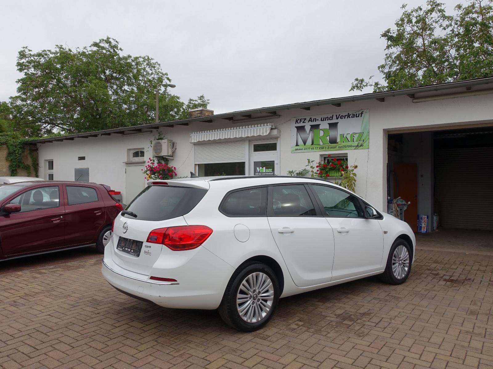 Opel Astra 2014 — photo 6