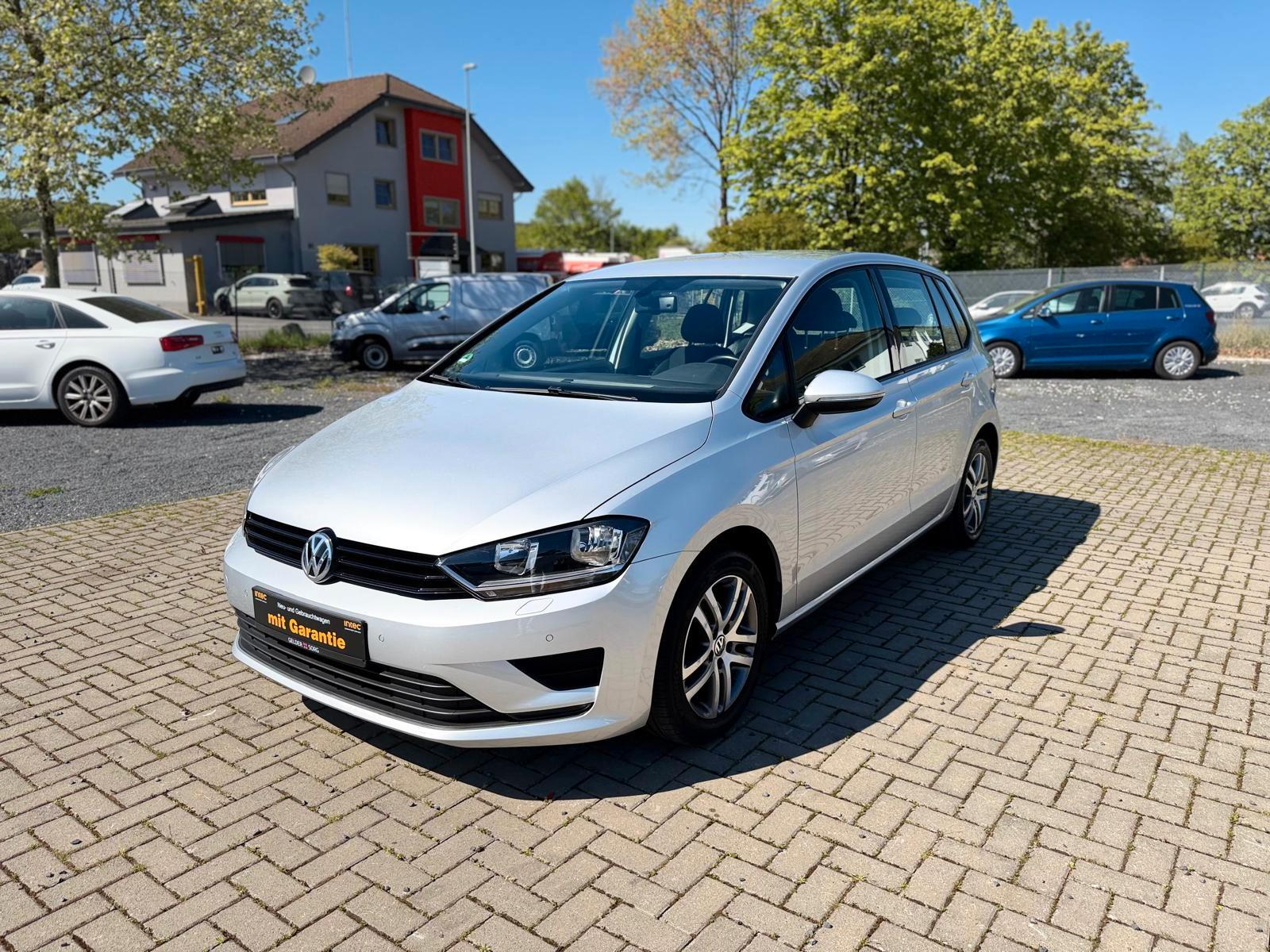Volkswagen PDC/Klima/SHZ/Start-Stopp/8fach bereift