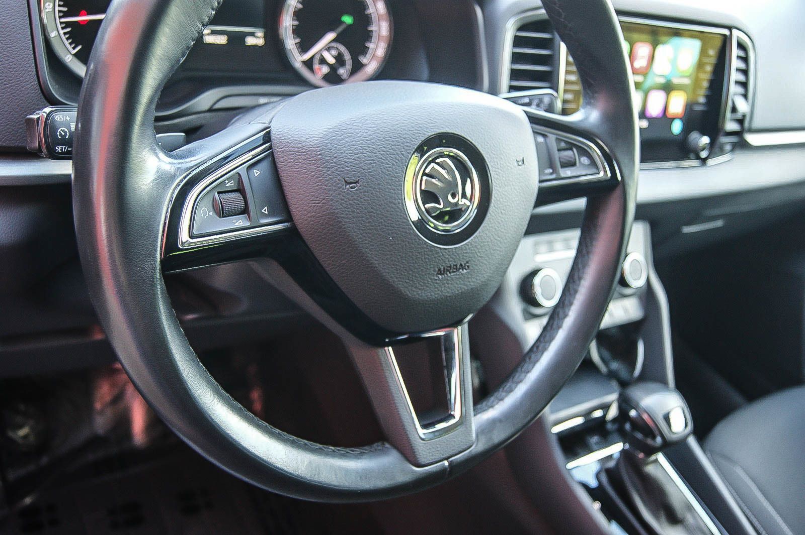 Fahrzeugabbildung SKODA Karoq 1.6 TDI DSG Ambition NAVI ANHÄNGERKUPPLUNG