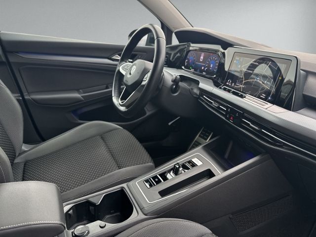Golf VIII Variant 1.0 eTSI DSG LED+NAVI+RFK+SIHZ