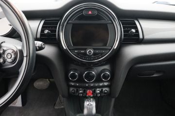 Fahrzeugabbildung MINI Cooper 1.5 Automatik