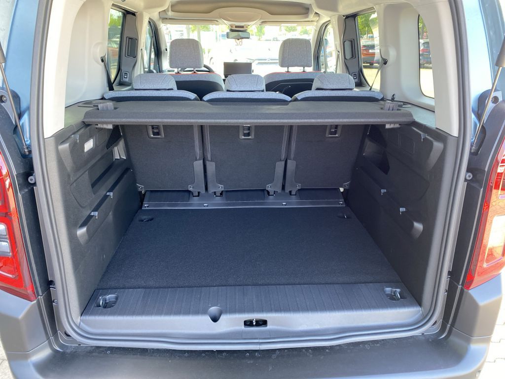 Fahrzeugabbildung Citroën Berlingo M Diesel 130 Automatik MAX XTR*ACC*Wint
