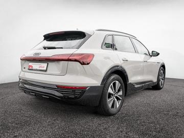 صورة 4 لـ 2023 AUDI Q8 E-TRON