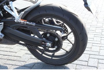 Honda CBR650R e-Clutch
