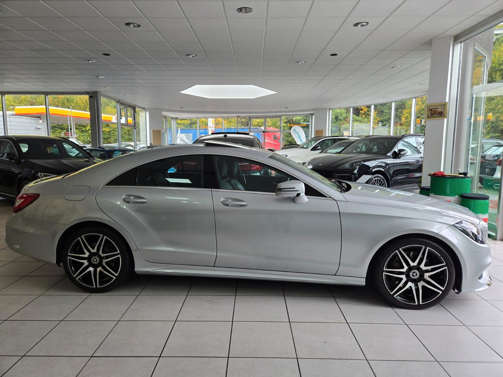 Fahrzeugabbildung Mercedes-Benz CLS 350 d AMG LINE *SITZBELÜFTUNG*360*SCHIEBED*