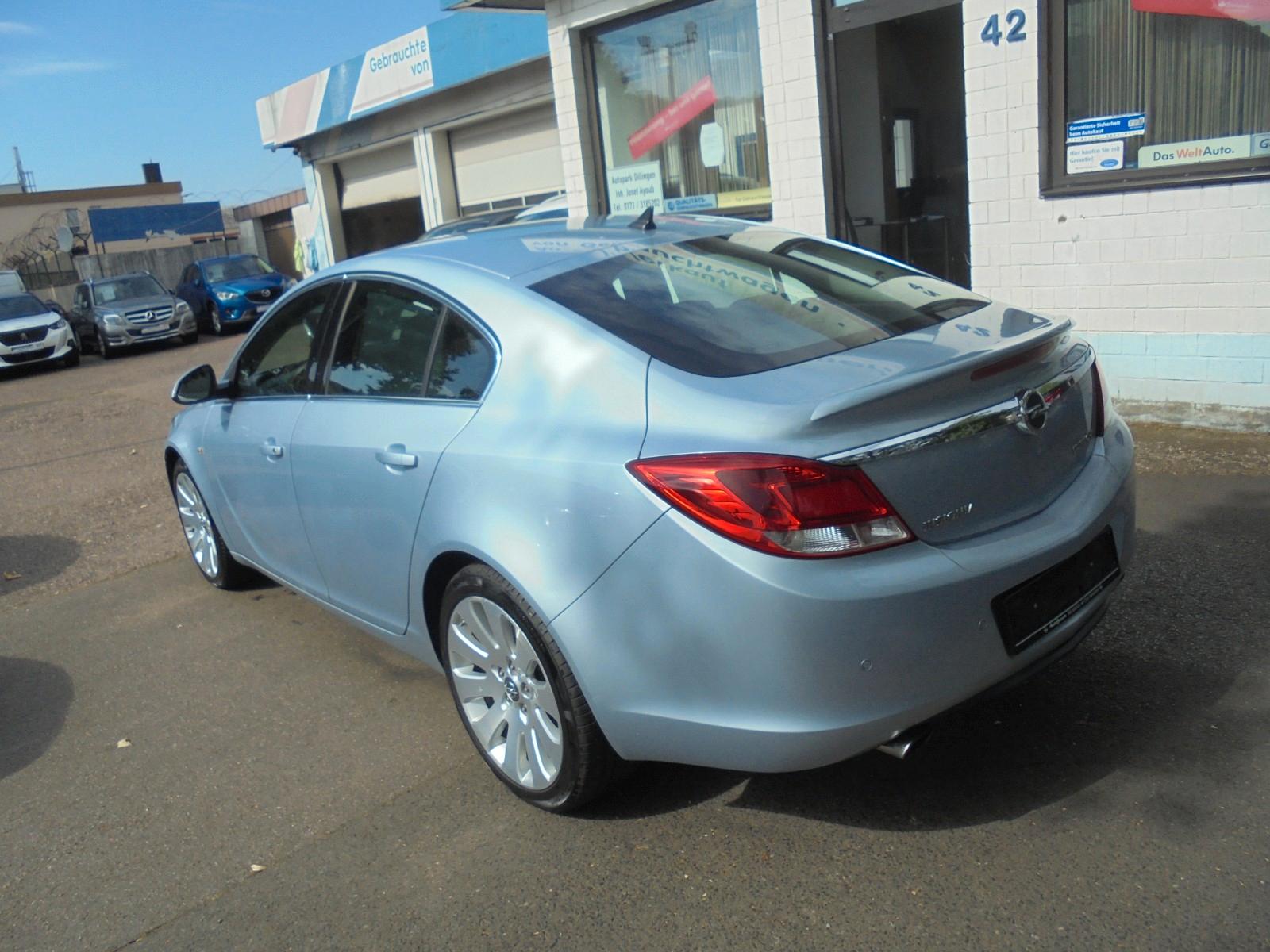Opel Insignia A Lim. Sport 4x4"NAVI-XENON-LEDER"