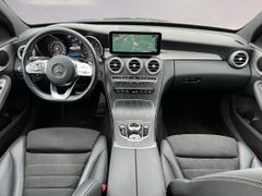 Fahrzeugabbildung Mercedes-Benz C 220d T AMG LINE LED AHK 1.HAND S-HEFT