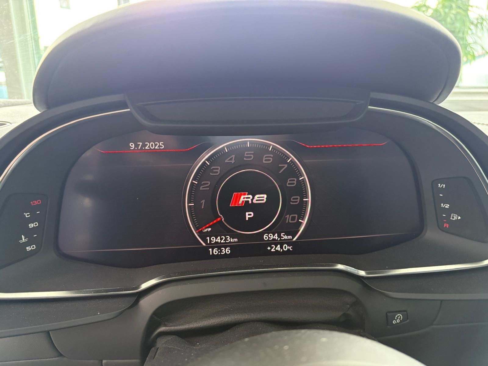 Fahrzeugabbildung Audi R8 Coupe 5.2 FSI quattro/erst 19800 km