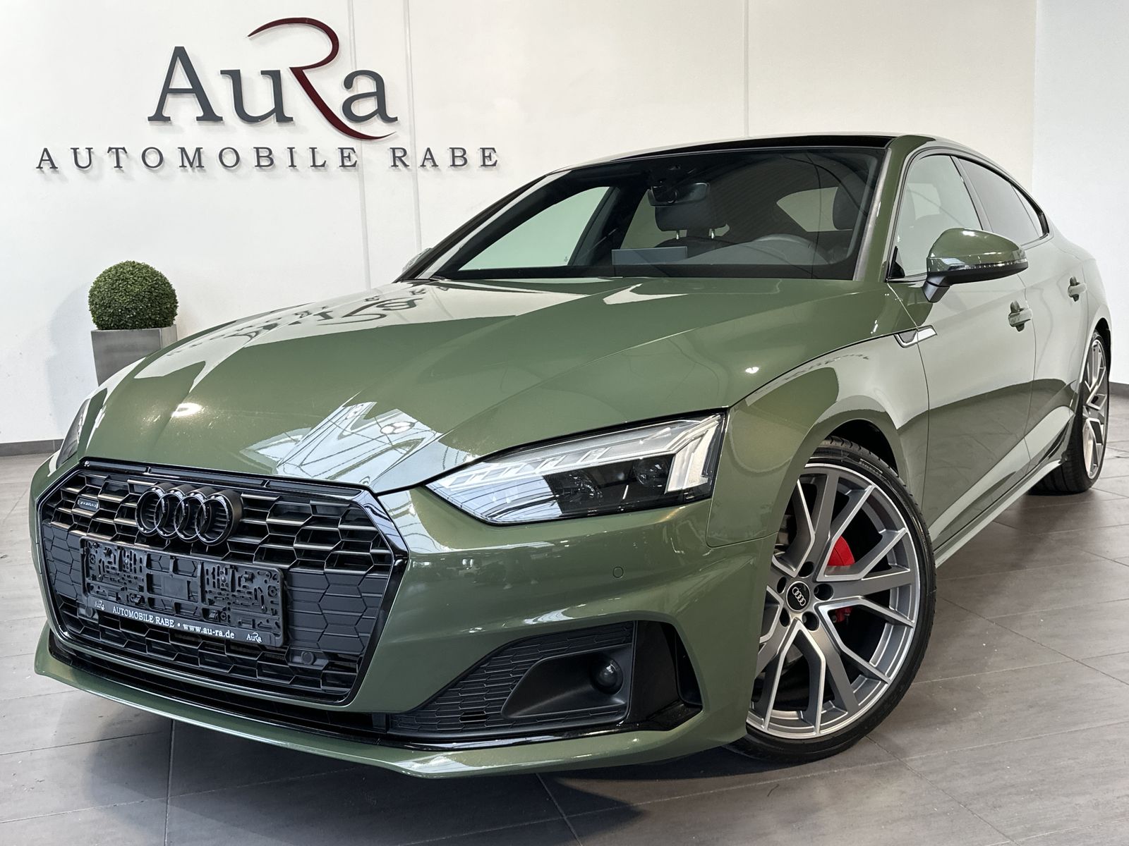 Fahrzeugabbildung Audi A5 SpB 40 TFSI Qu S-Line Black NAV+LED+PANO+20ZO