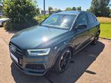 Audi Q3 2.0 TFSI quattro S tronic sport sport - : Grün, Allradantrieb