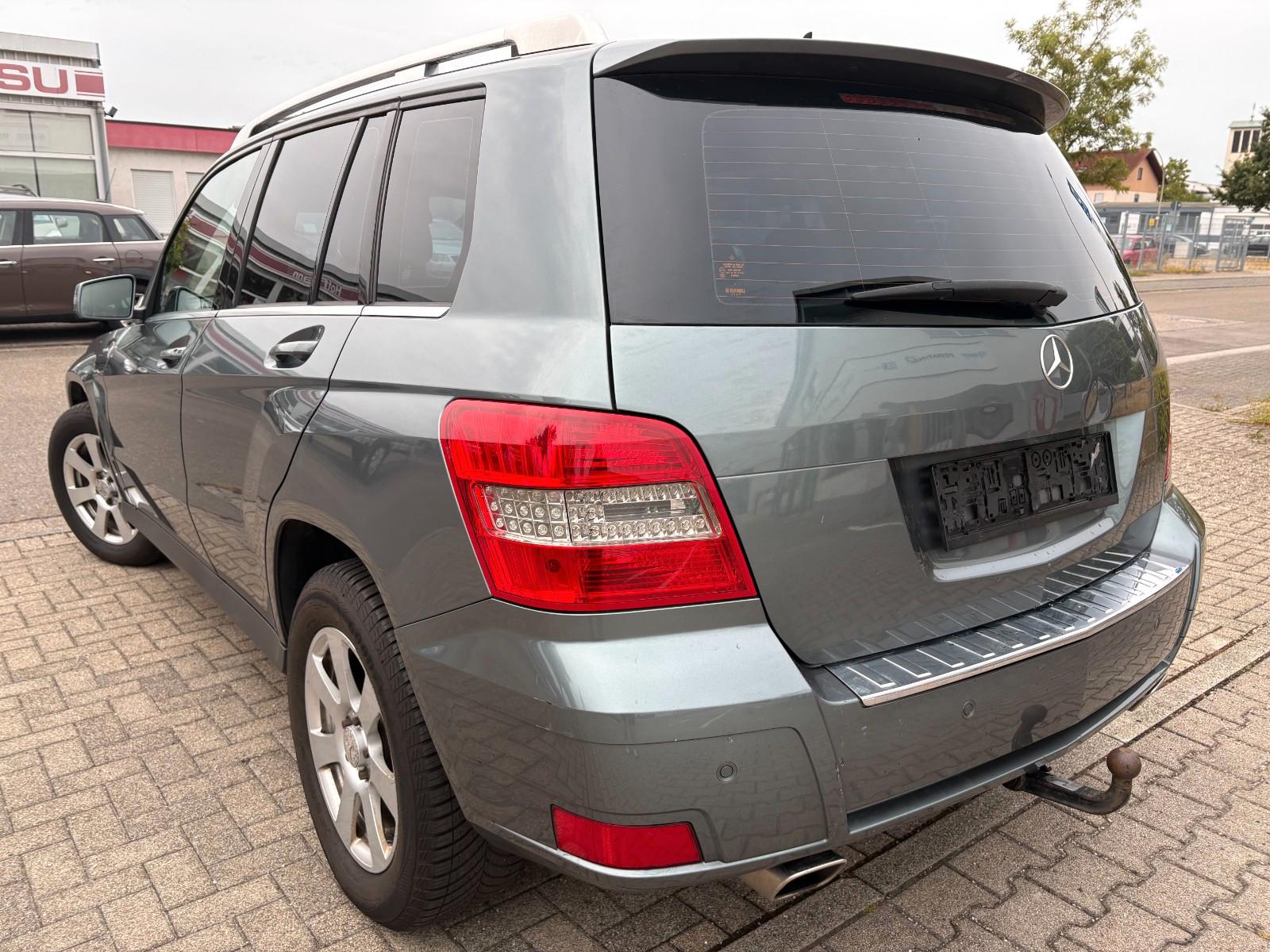 Mercedes-Benz GLK 250 CDI 4MATIC BlueEFFICIENCY*AHK*STHZ*Pano*