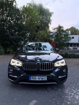 BMW X6 xDrive50i -