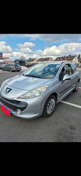 Peugeot 207 Filou 75 Filou - Peugeot 207 Gebrauchtwagen in Nürnberg