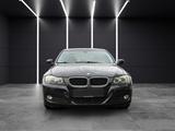 BMW 3 Limousine 318i*Navi*Bluet*Tempo*8xAlufelgen*SH - gebrauchte BMW 318 aus dem Jahr 2009