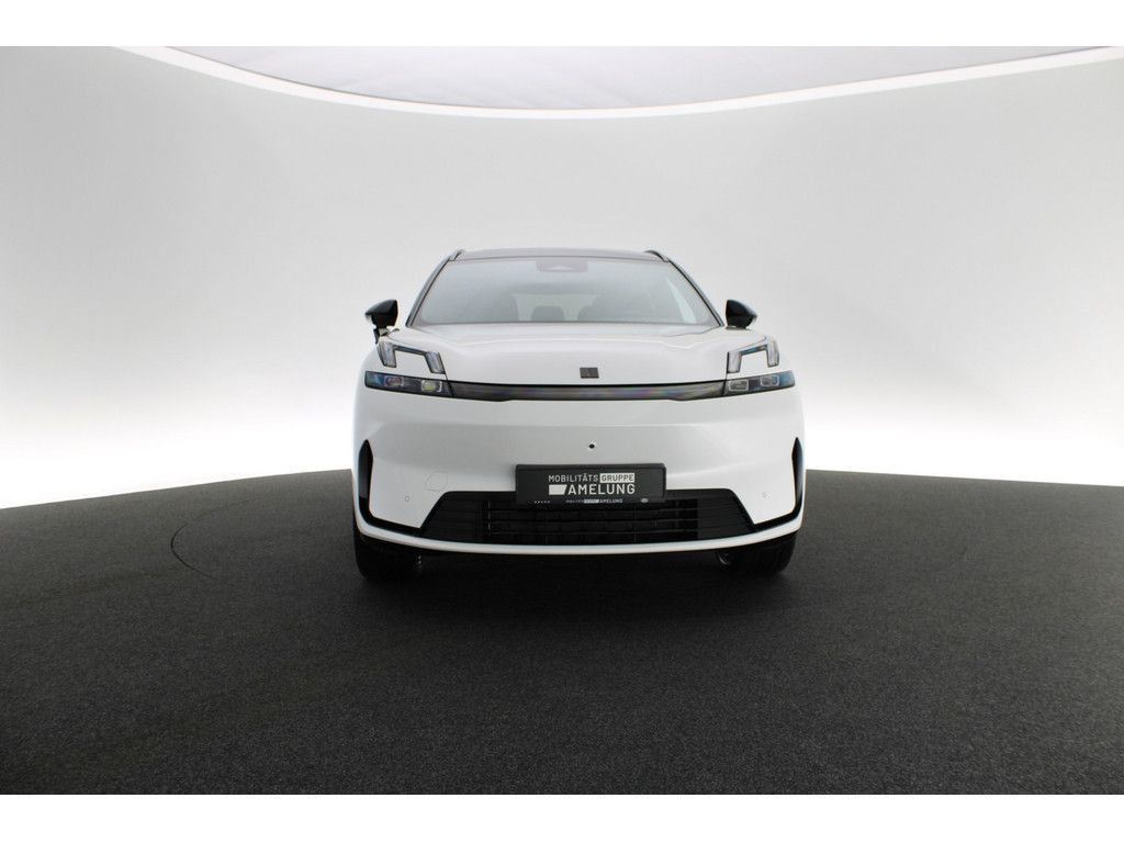 Lynk & Co 08