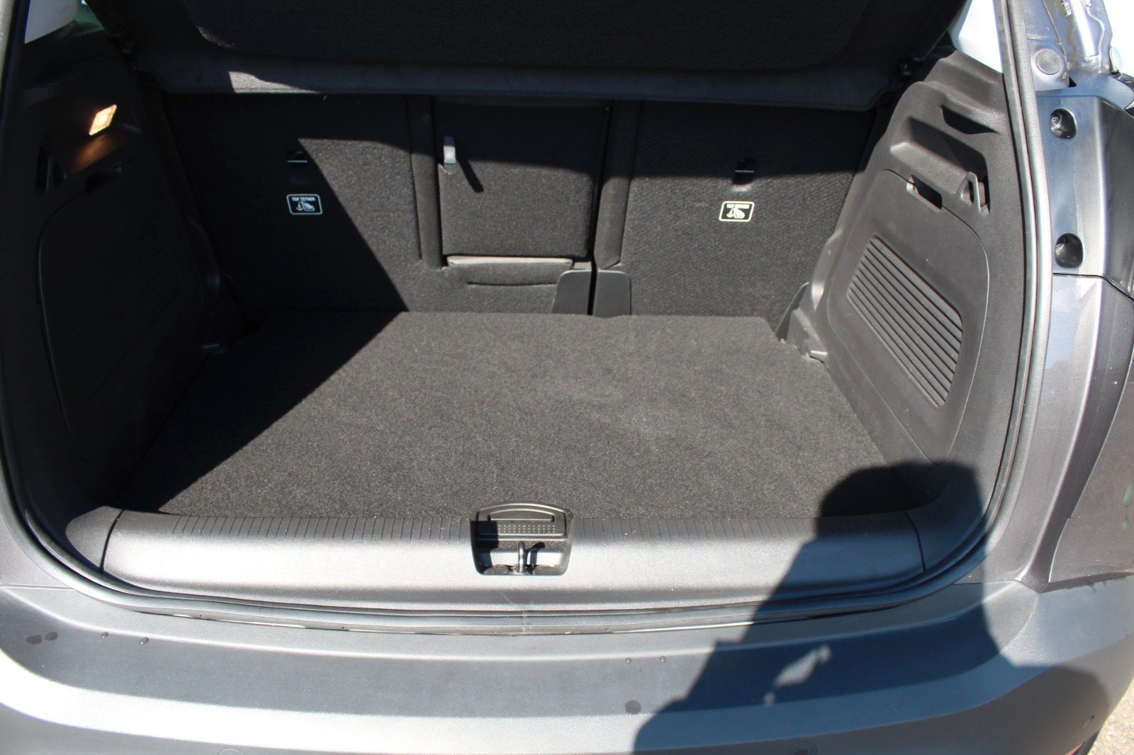 Fahrzeugabbildung Opel Crossland Elegace AHK*Navi*Winterpaket*Kamera