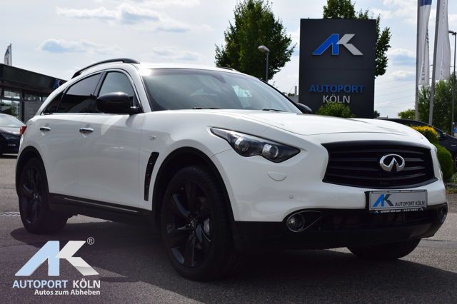 Infiniti QX70 3.0d MOTORSCHADEN