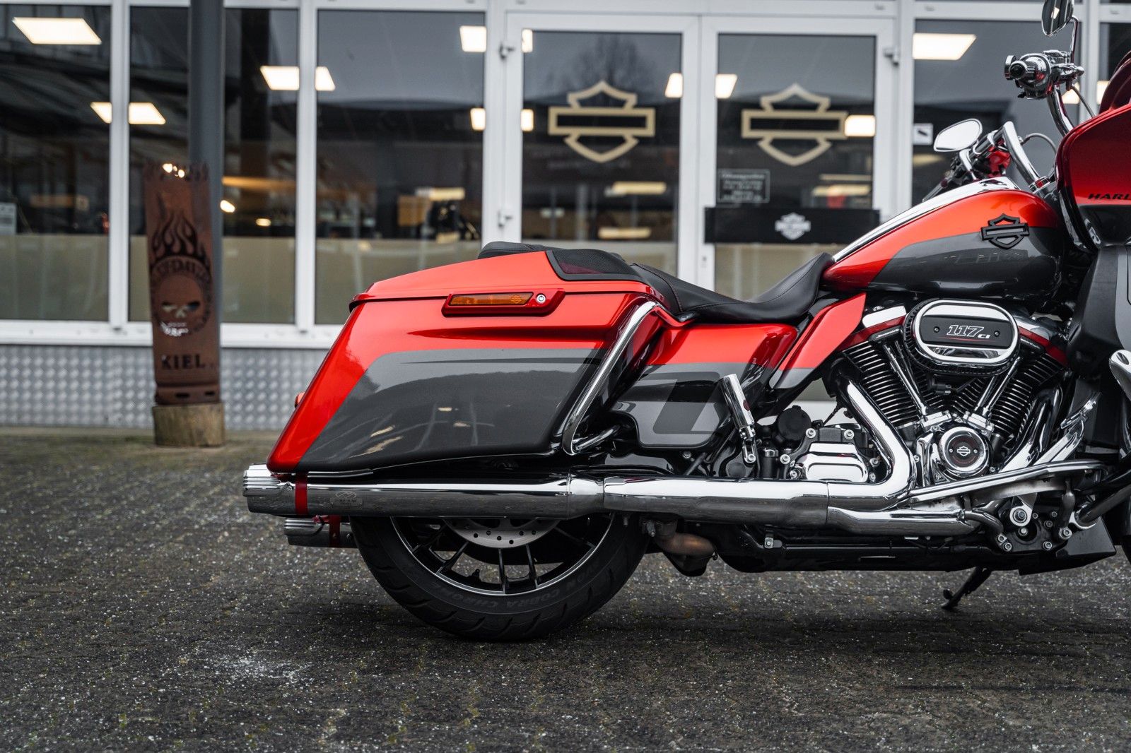 Fahrzeugabbildung Harley-Davidson FLTRXSE CVO ROAD GLIDE 117 CUI - JEKILL&HYDE -