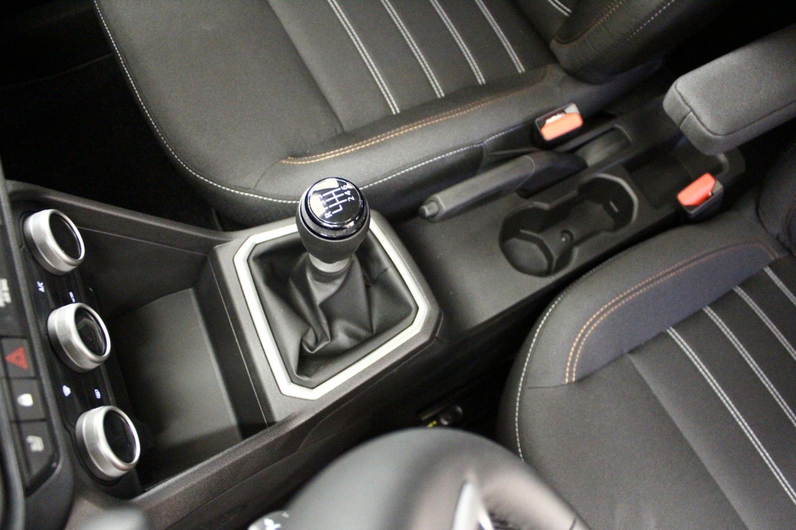 Fahrzeugabbildung Dacia Sandero TCe 90 Stepway Expression*Winterpaket*