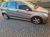 Mercedes-Benz Mercedes  200 B Diesel Automatik - Mercedes-Benz 200 aus 2007
