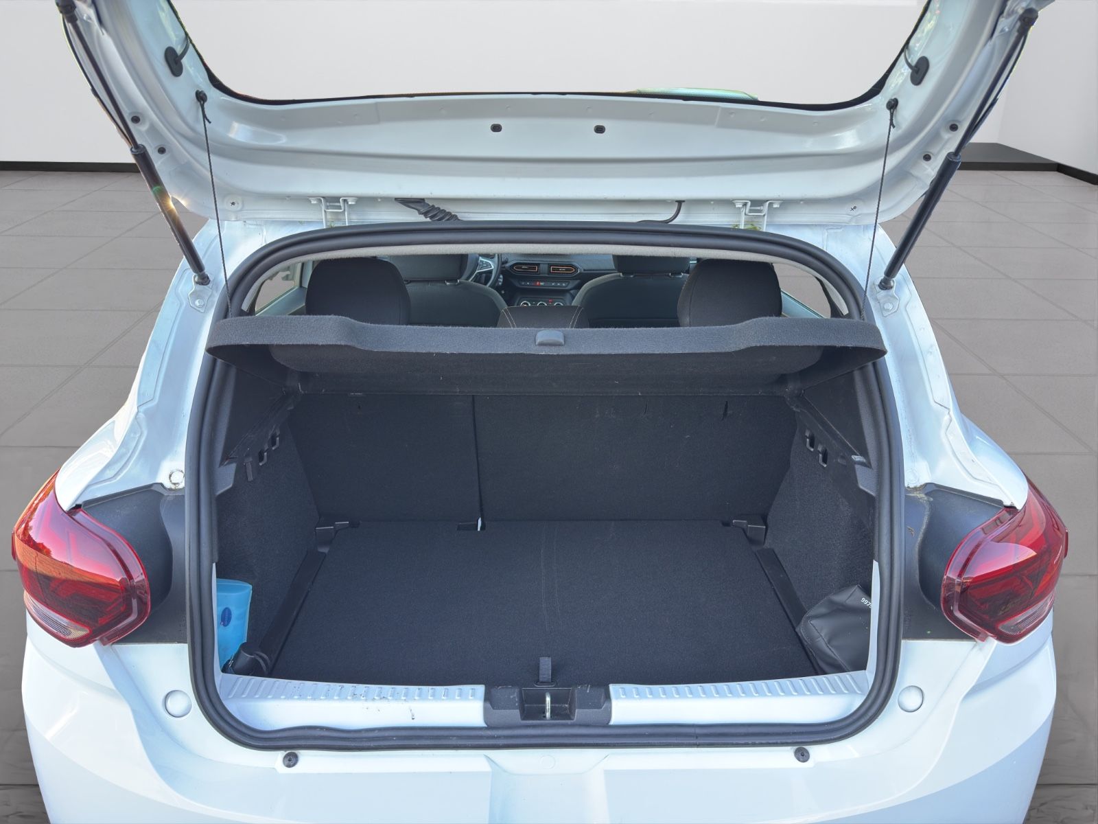Fahrzeugabbildung Dacia Sandero III Stepway Com*1.Hand*Tempomat*TÜV*Neu*