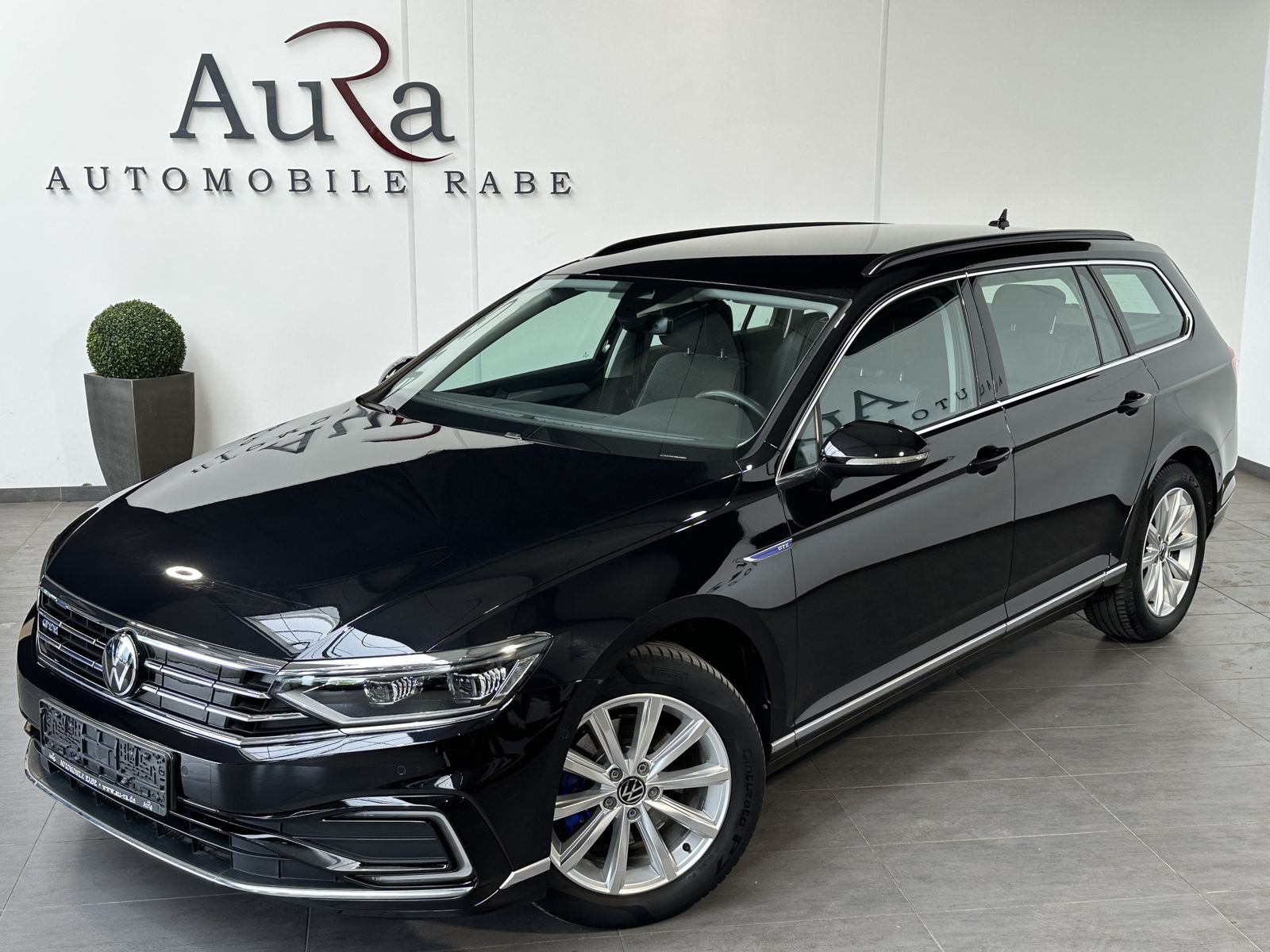 Fahrzeugabbildung Volkswagen Passat Variant GTE NAV+IQ-LIGHT+KAM+ACC+17ZO+PP