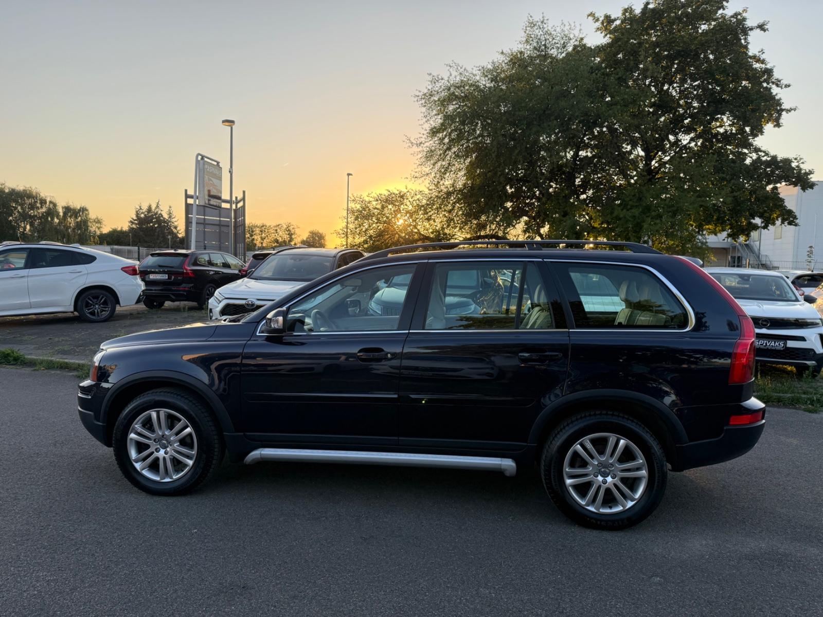 VOLVO XC90 - D5 185 CV - 7PL - CARNET ENTRETIEN